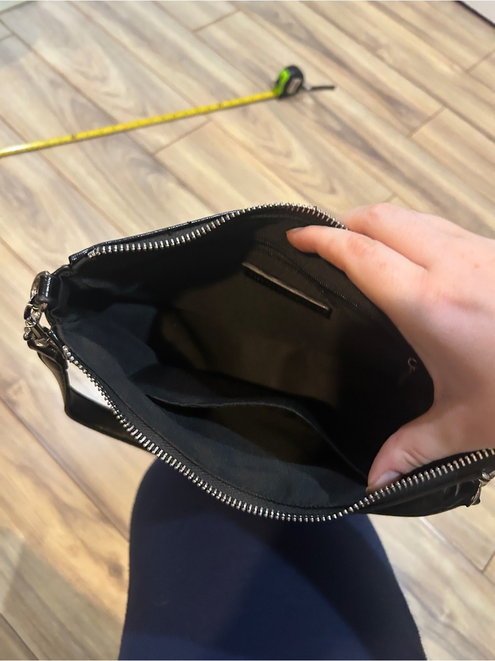 Urban Outfitters Daphne Star Black Shoulder Bag with White Star Accent - Picture 5 of 5